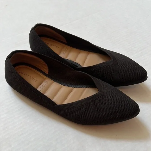 Cynthia Rowley Black Pointed-Toe Flats - Picture 2 of 8